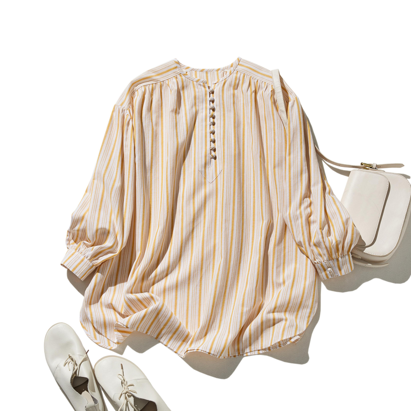 きれいめな雰囲気が魅力のストライプチュニック　長袖ブラウス　　250413