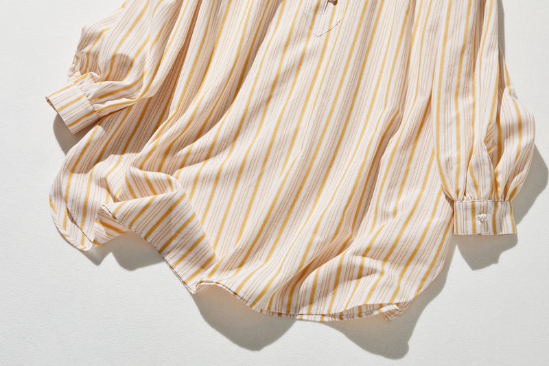 きれいめな雰囲気が魅力のストライプチュニック　長袖ブラウス　　250413