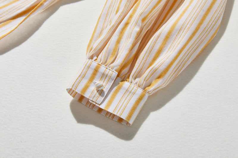 きれいめな雰囲気が魅力のストライプチュニック　長袖ブラウス　　250413