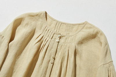 シンプルコーデに立体感と華やぎを添える一枚 フランチリネン 100％　長袖ブラウス　　250815