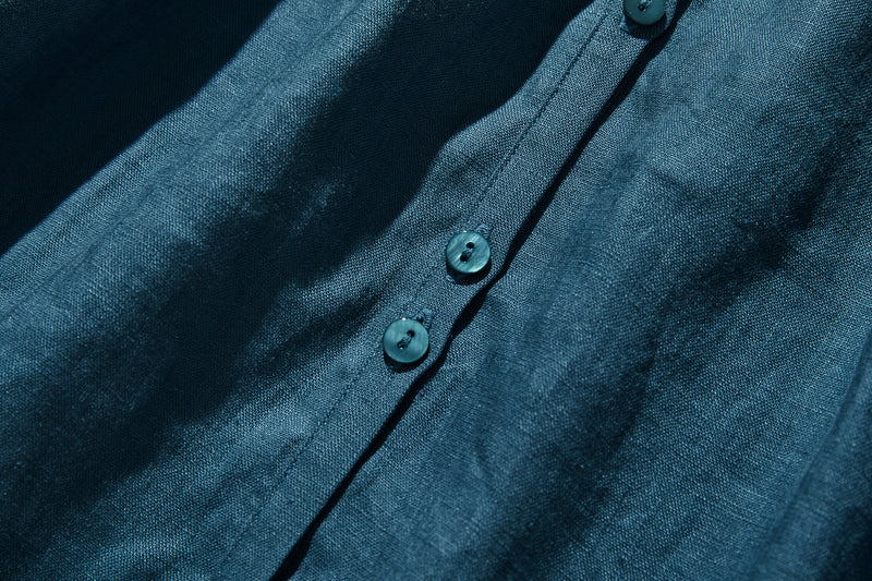 シンプルコーデに立体感と華やぎを添える一枚 フランチリネン 100％　長袖ブラウス　　250815