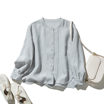 A simple yet striking piece with exquisite details. 100% French linen striped shirt (250410) 