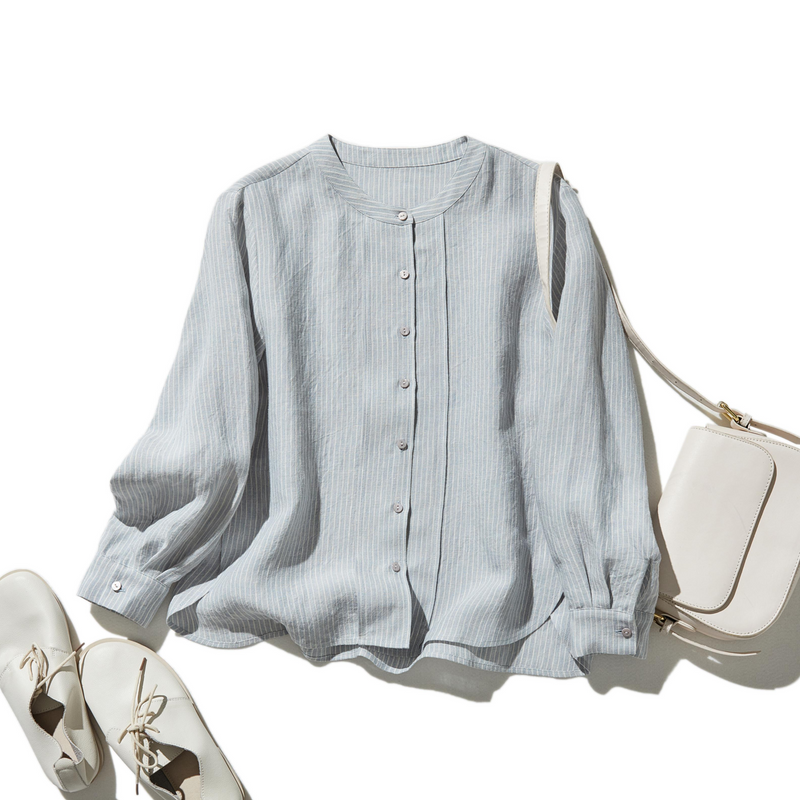 A simple yet striking piece with exquisite details. 100% French linen striped shirt (250410) 