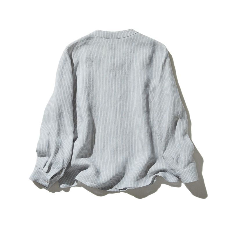 A simple yet striking piece with exquisite details. 100% French linen striped shirt (250410) 