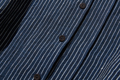 A simple yet striking piece with exquisite details. 100% French linen striped shirt (250410) 