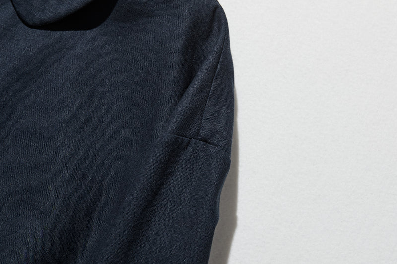 季節を超えて活躍する フレンチリネンの前開きシャツワンピース　　250409