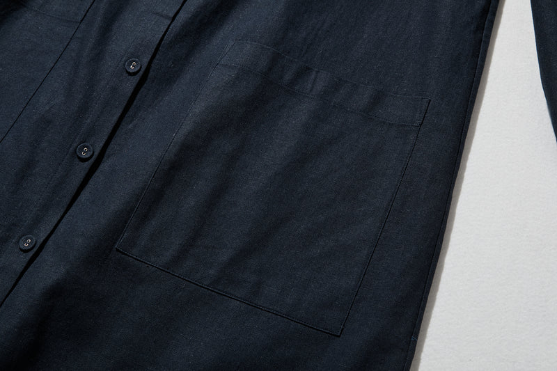 季節を超えて活躍する フレンチリネンの前開きシャツワンピース　　250409