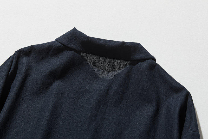 季節を超えて活躍する フレンチリネンの前開きシャツワンピース　　250409