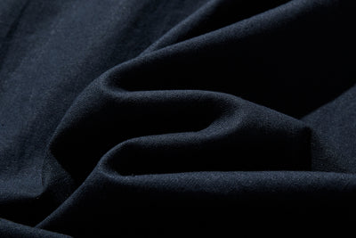 季節を超えて活躍する フレンチリネンの前開きシャツワンピース　　250409