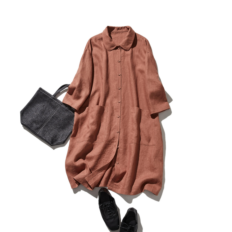 季節を超えて活躍する フレンチリネンの前開きシャツワンピース　　250409