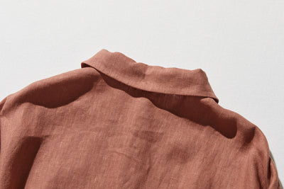 季節を超えて活躍する フレンチリネンの前開きシャツワンピース　　250409