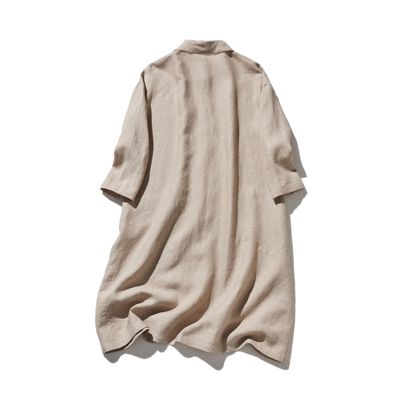 季節を超えて活躍する フレンチリネンの前開きシャツワンピース　　250409