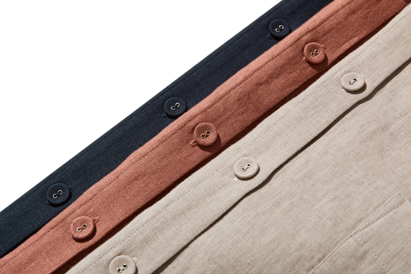 季節を超えて活躍する フレンチリネンの前開きシャツワンピース　　250409