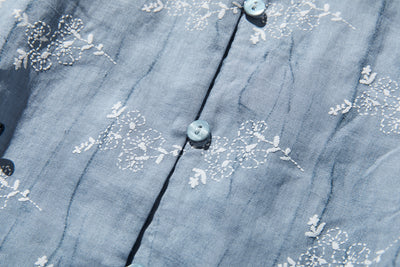 「きちんと感」と「リラックス感」の絶妙なバランス 7分袖ブラウス　麻100％　　250604