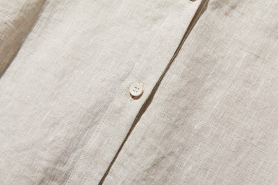 着るほどに味わい深い フランスリネン こだわりVネックシャツ 　250421