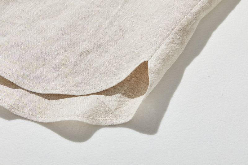 着るほどに味わい深い フランスリネン こだわりVネックシャツ 　250421