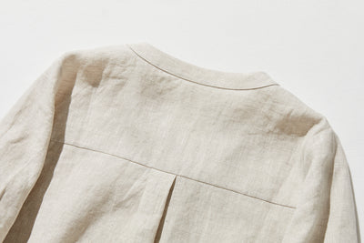 着るほどに味わい深い フランスリネン こだわりVネックシャツ 　250421