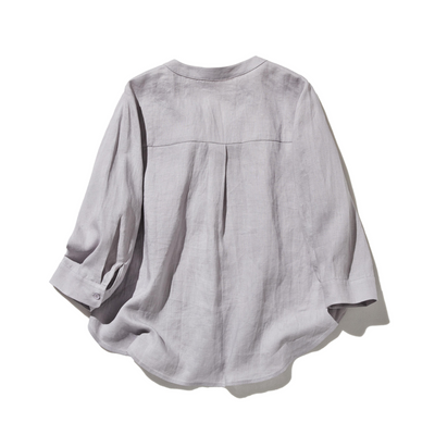 着るほどに味わい深い フランスリネン こだわりVネックシャツ 　250421