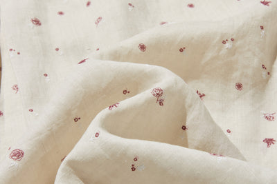 真夏にも涼しく着れる麻のブラウス　プリントブラウス　250606