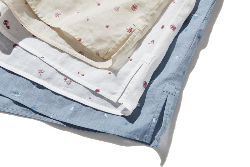 真夏にも涼しく着れる麻のブラウス　プリントブラウス　250606