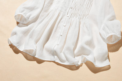 ふんわりAラインが可愛い！ 風通し良く夏らしい麻ブラウス ピンタック入りブラウス　　250422