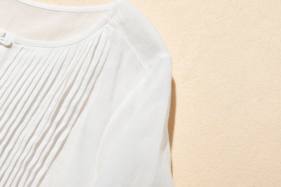 ふんわりAラインが可愛い！ 風通し良く夏らしい麻ブラウス ピンタック入りブラウス　　250422