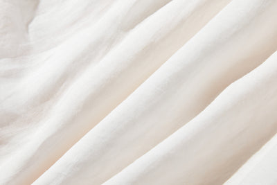 ふんわりAラインが可愛い！ 風通し良く夏らしい麻ブラウス ピンタック入りブラウス　　250422