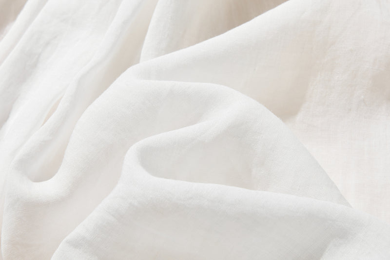 ふんわりAラインが可愛い！ 風通し良く夏らしい麻ブラウス ピンタック入りブラウス　　250422