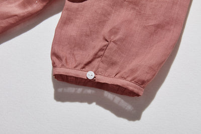 ふんわりAラインが可愛い！ 風通し良く夏らしい麻ブラウス ピンタック入りブラウス　　250422