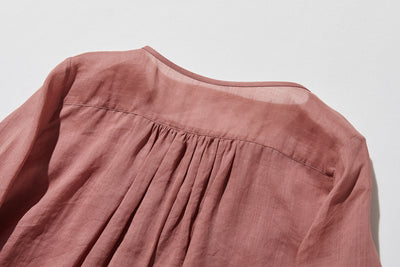 ふんわりAラインが可愛い！ 風通し良く夏らしい麻ブラウス ピンタック入りブラウス　　250422