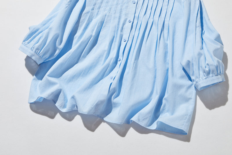 表情を豊かに魅せてくれるピンタック入りブラウス　7分袖　コットンリネン 250425