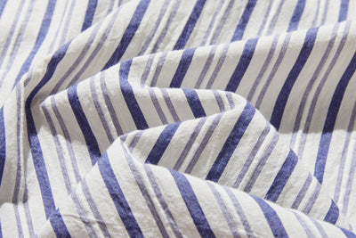 実用性と上品さを兼ね備えたストライプシャツ コットンジャガードストライプシャツ　250507