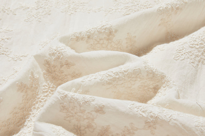 優雅で快適な七分袖レースカーディガン　刺繍コットン100％　　250511