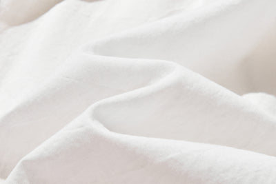 季節を超えて活躍する大人カジュアルな一枚  刺繍生地　長袖ブラウス　薄手　コットン　250504-1