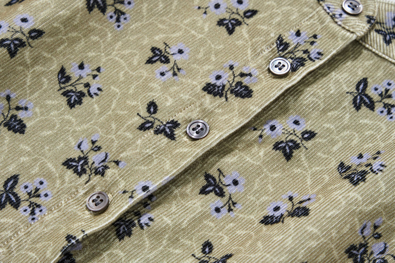 ナチュラルな雰囲気漂う　レトロな花柄ワンピース　　コーデュロイワンピース　コットン　250206-1