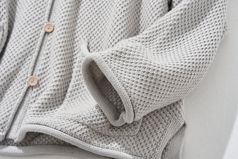 寬鬆的珠地網眼針織開襟衫，可隨意穿著 250203