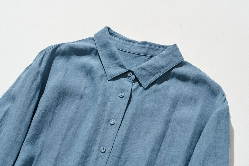 A sophisticated shirt dress made from 100% linen with long sleeves. Product code: 240904 