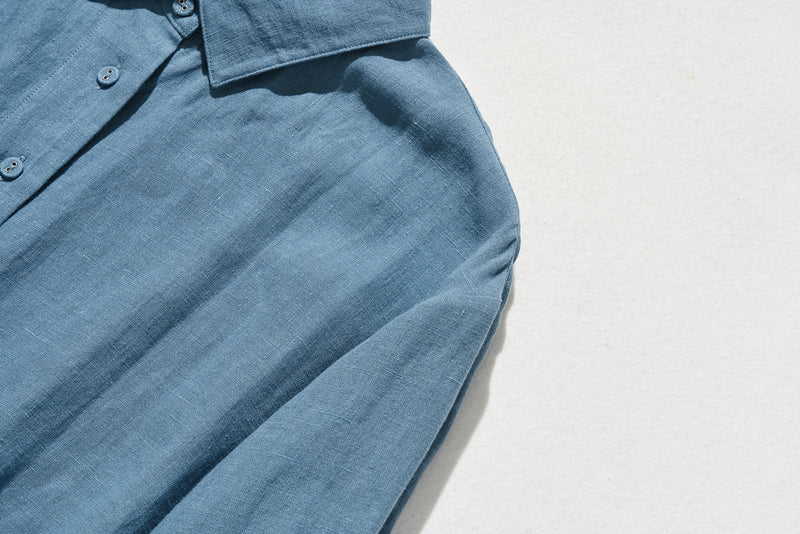 A sophisticated shirt dress made from 100% linen with long sleeves. Product code: 240904 