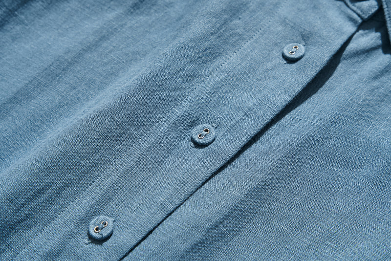 A sophisticated shirt dress made from 100% linen with long sleeves. Product code: 240904 