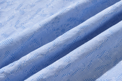 A tucked blouse that's not too sweet and can be enjoyed by mature women. Long-sleeved pullover cotton. 240903-1 