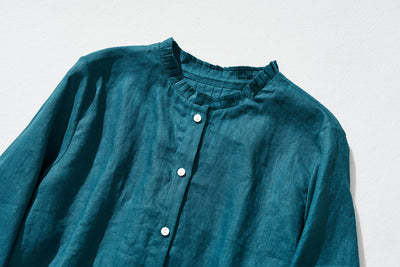 A casually sweet and beautiful blouse made from 100% linen. Linen shirt blouse in peacock blue. 210804-5