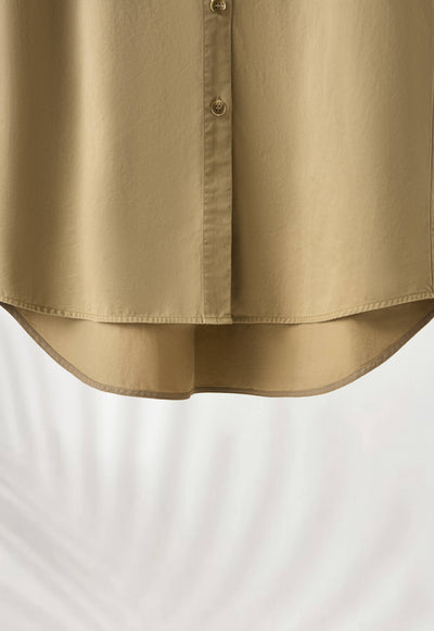 一款能滿足您時尚品味的荷葉邊設計外套。