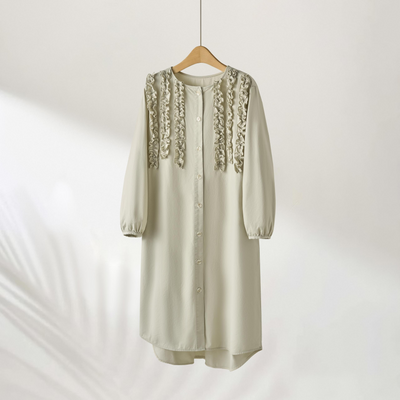 一款能滿足您時尚品味的荷葉邊設計外套。