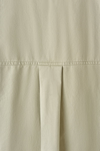 一款能滿足您時尚品味的荷葉邊設計外套。