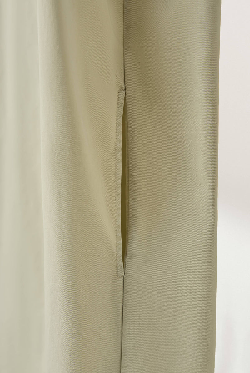 一款能滿足您時尚品味的荷葉邊設計外套。