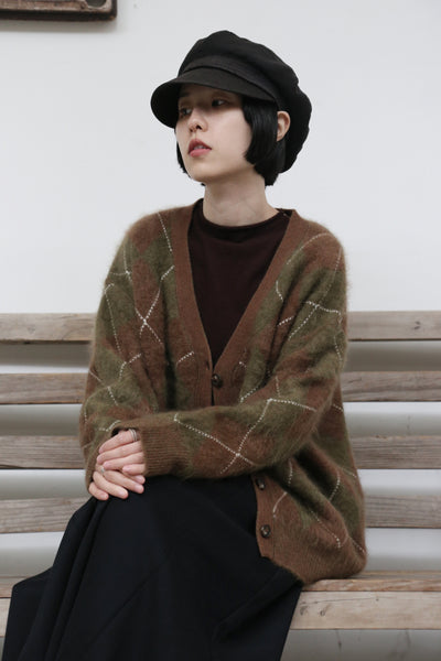 防寒性とおしゃれさを兼ね備えた、秋冬の必須アイテム ウールとカシミヤ混カーディガン　251124