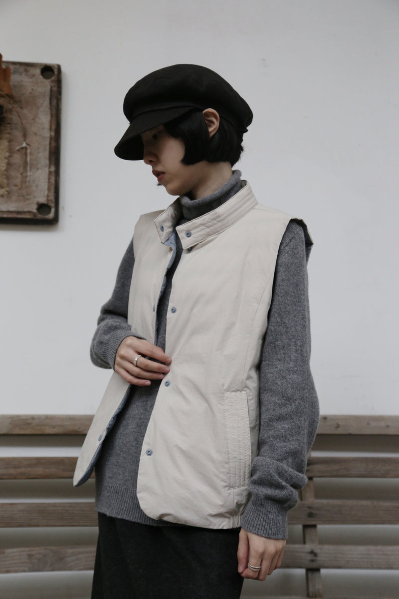 【両面着用できるダウンベスト】寒い季節の必須アイテム！秋冬ダウンベスト　　251109