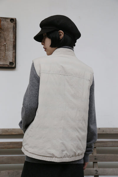 【両面着用できるダウンベスト】寒い季節の必須アイテム！秋冬ダウンベスト　　251109