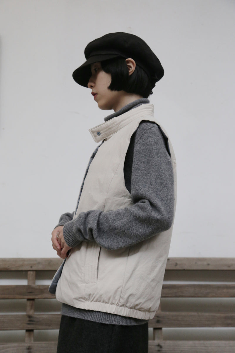 【両面着用できるダウンベスト】寒い季節の必須アイテム！秋冬ダウンベスト　　251109