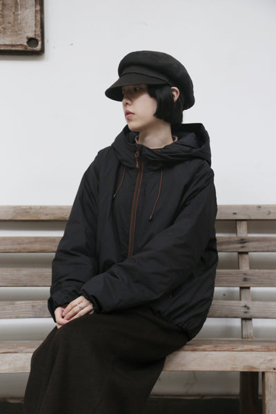 軽さと温かさの新次元。日常を洗練する、スポーティなダウンジャケット ダウンコート 251123-1